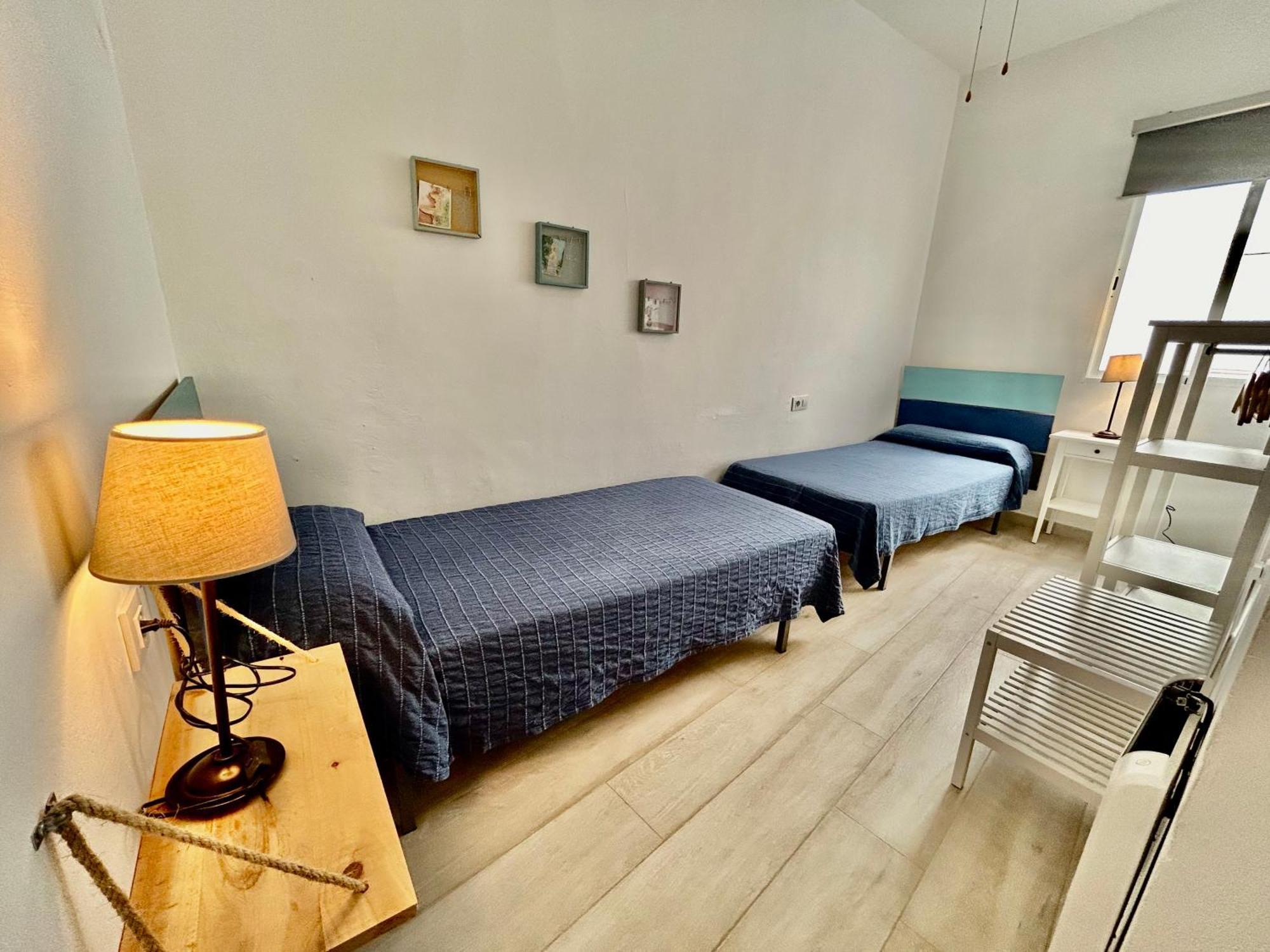 Acogedor Apt 8Pax 4Bdr 2Bth- Cozyhomesevilla2 Exterior photo